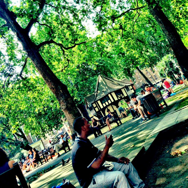 Self-organisation in Soho Square